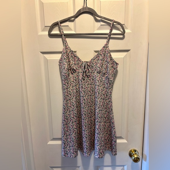 Forever 21 Floral Print Dress - Picture 4 of 9